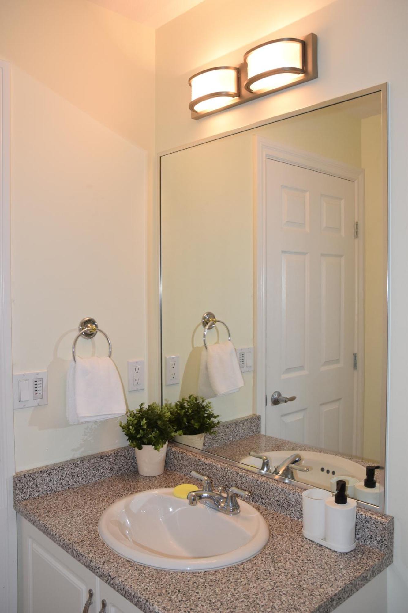 A Private Suite In Port Moody Eksteriør billede